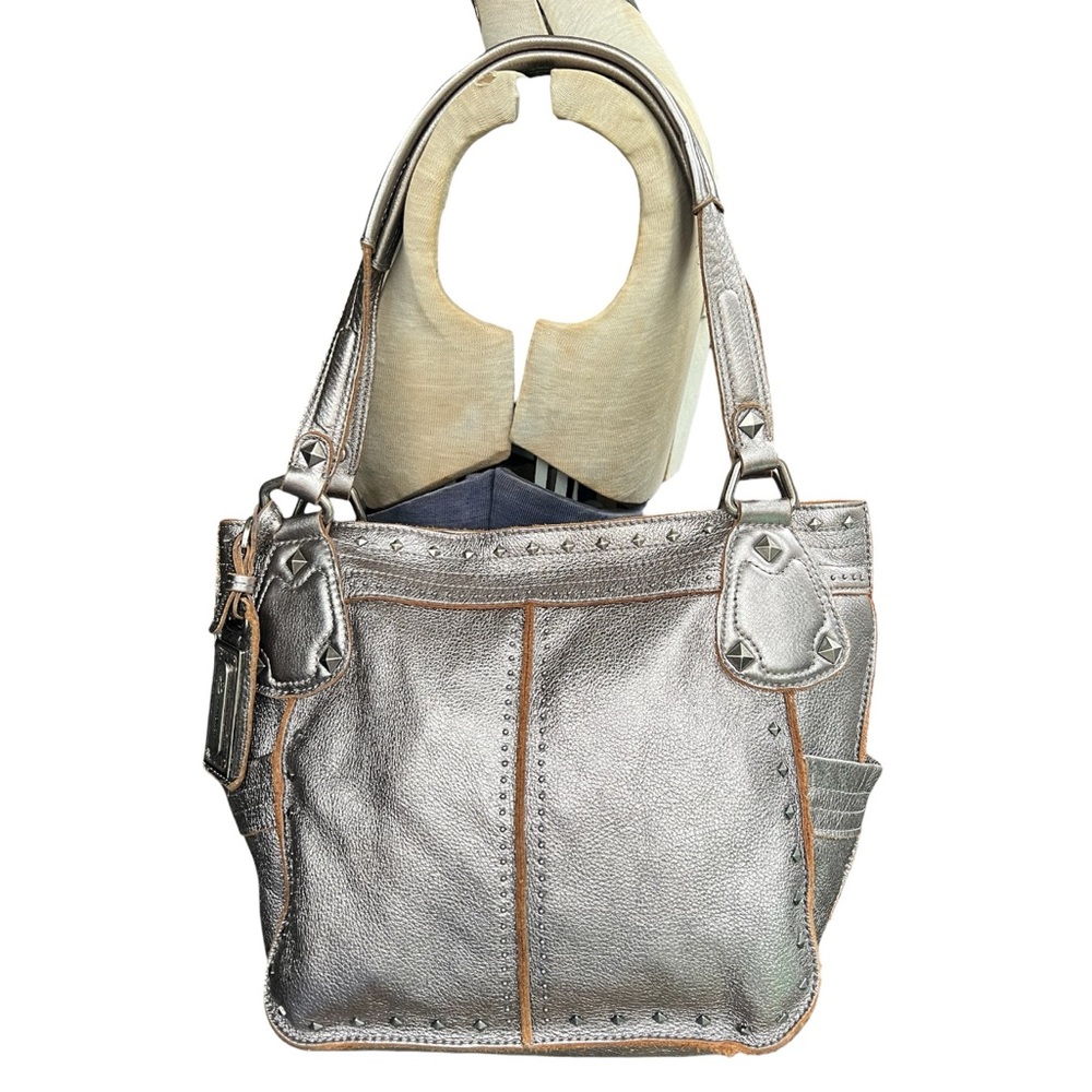 B. Makowsky Silver Leather Shoulder Bag